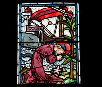 Stained-Glass-Windows-Old-Testament-Jonah-rel01-08-45